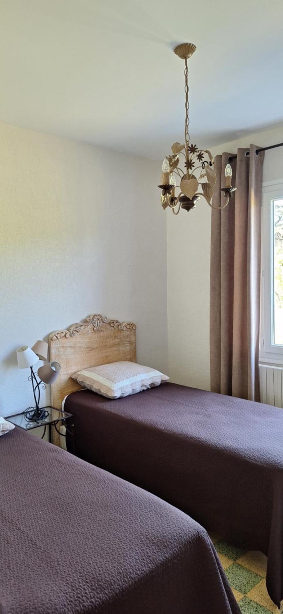 Cherche Midi Noves Exteriör bild