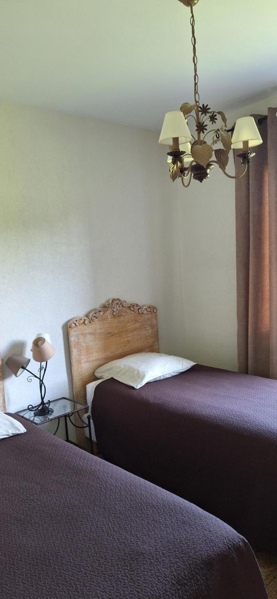 Cherche Midi Noves Exteriör bild